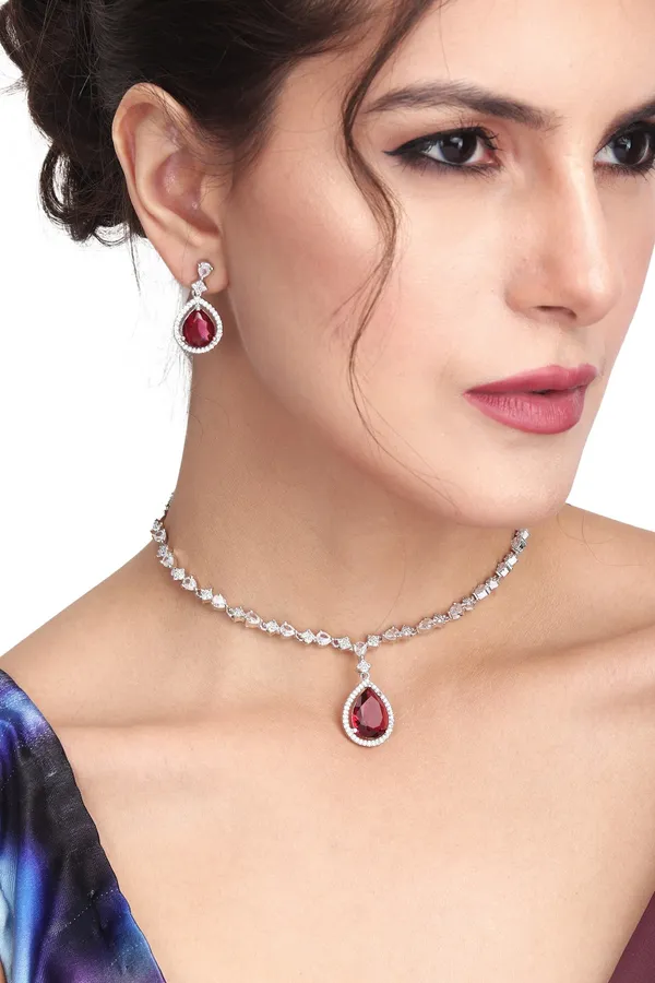 Sparkling_Red_Teardrop_Necklace_Set