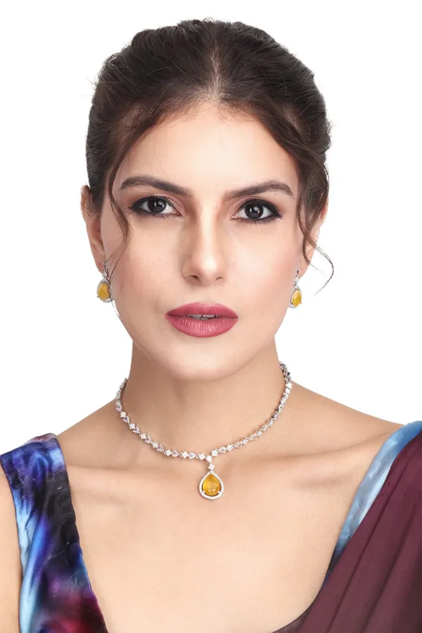 Sparkling_Yellow_Teardrop_Necklace_Set