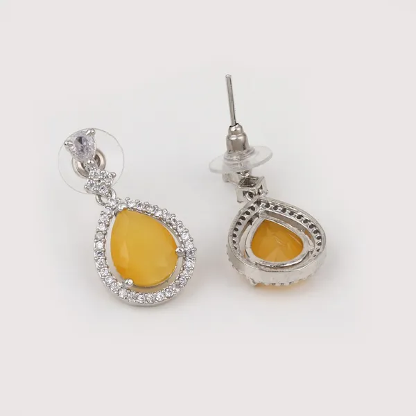 Sparkling_Yellow_Teardrop_Necklace_Set