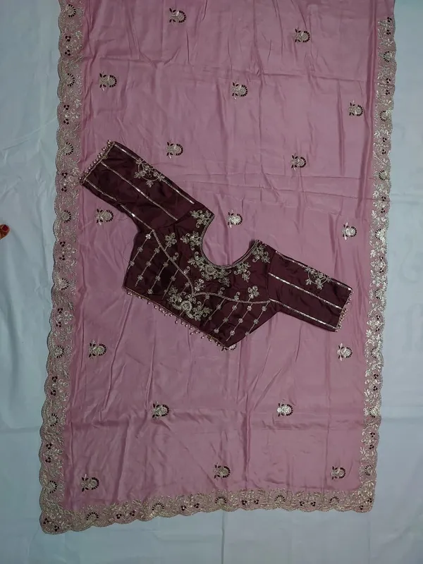Pink_Embroidered_Saree_With_Blouse_Piece_for_Women