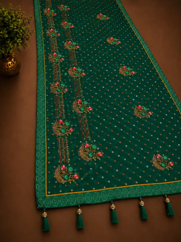 Green_bandhani_saree_with_stone_amrodery_work_saree