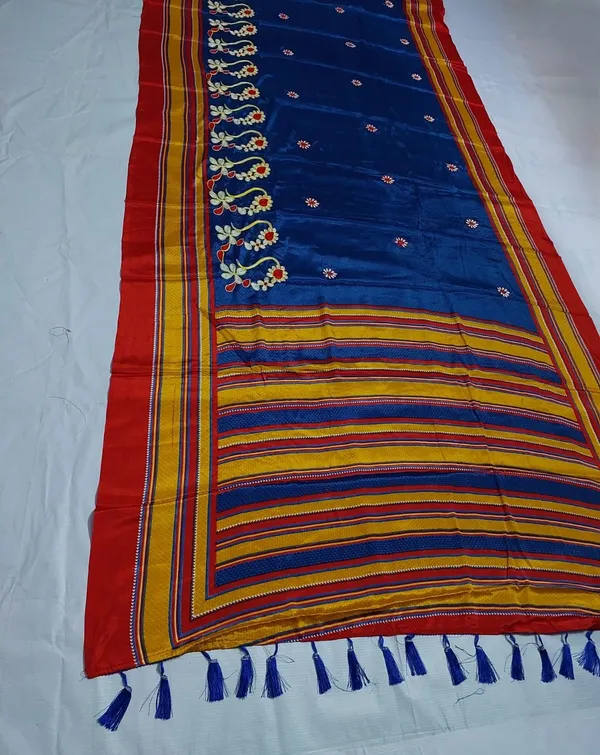 Blue_Embroidered_Border_Dupatta_for_Women