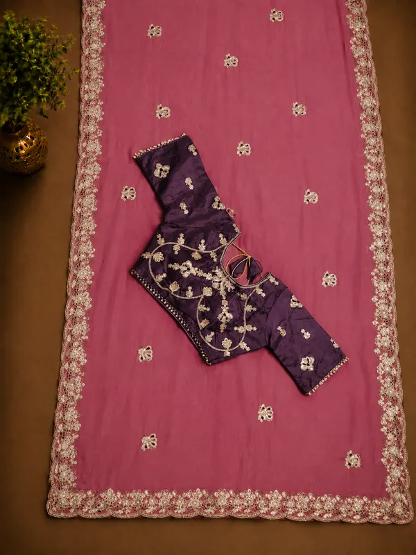 Pink_handwork_Saree_With_readymade_blouse_and_seperate_blouse_For_Women