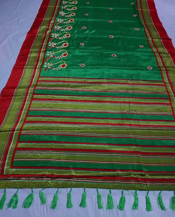 Green_Embroidered_Tassel_Dupatta_for_Women