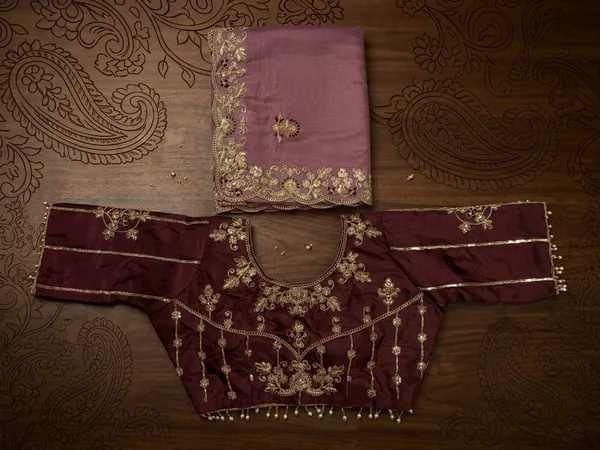 Pink_Handwork_Saree_With_readymade_blouse_and_seperate_blouse_For_Women