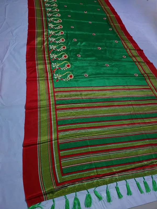 Green_Embroidered_Tassel_Dupatta_for_Women