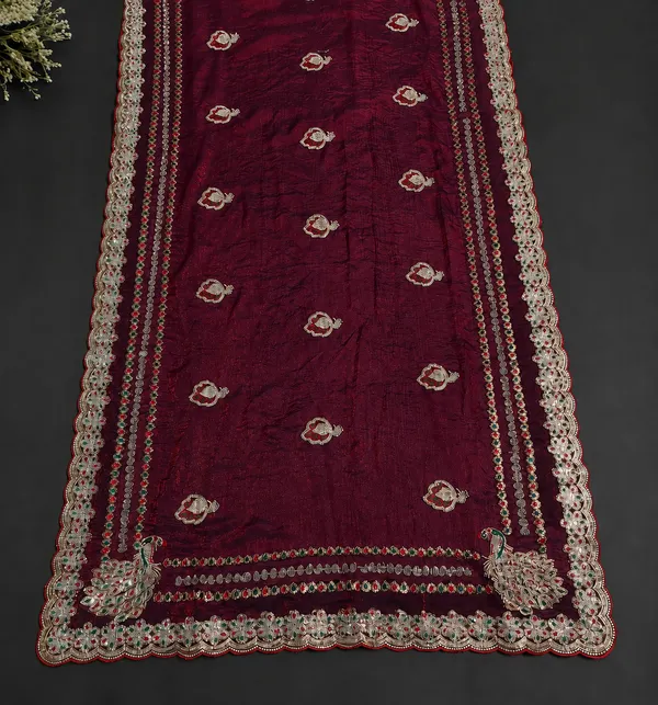 Wine_fandi_double_shade_saree_with_zarkan_stone_work
