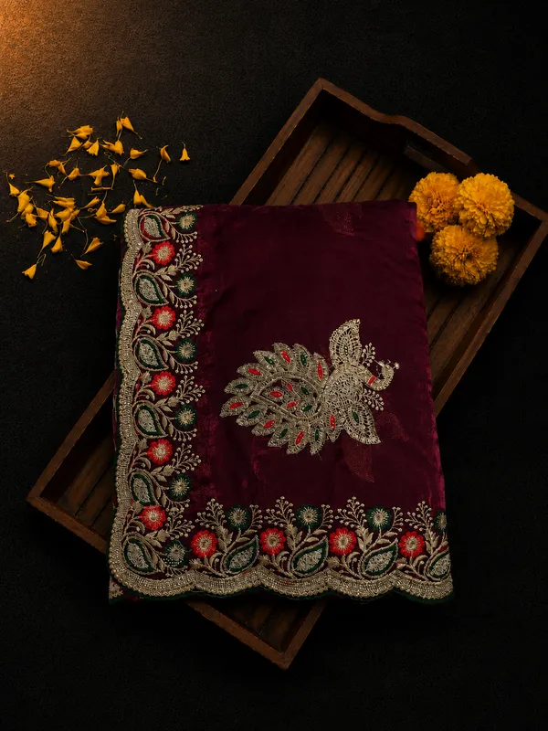 Wine_fandi_double_shade_saree_with_zarkan_stone_work