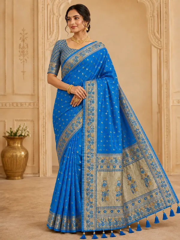 Blue_Banarasi_Silk_Chandraona_With_Small_Stone_Saree_For_Women