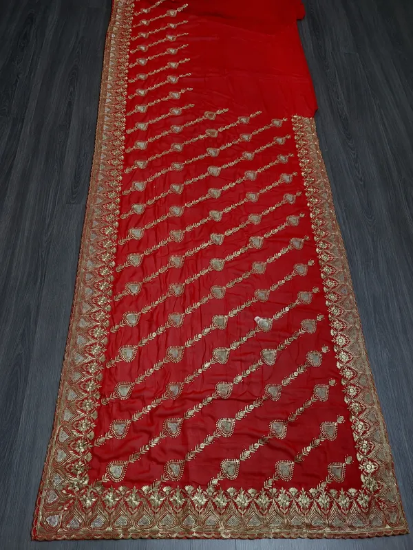 Red_Silver_Work_Saree_For_Women