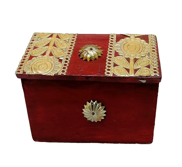 Red_Wooden_Decorative_Bank_Coin_Box