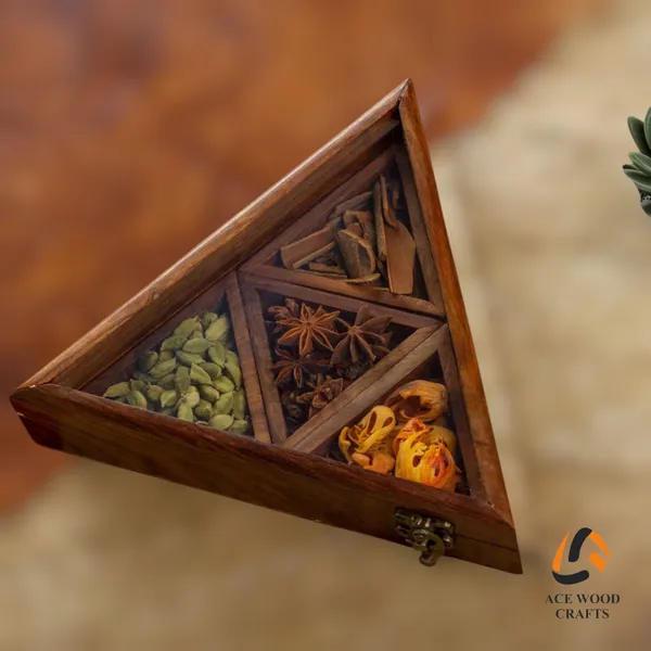 Wooden_Triangular_Spice_Storage_Box