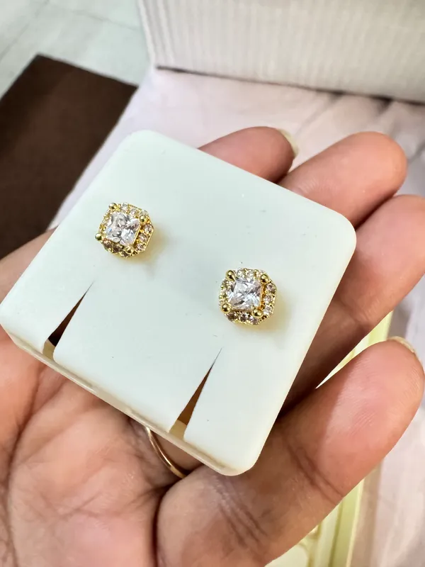 Gold_Brass_Premium_Classic_Earrings_For_Women
