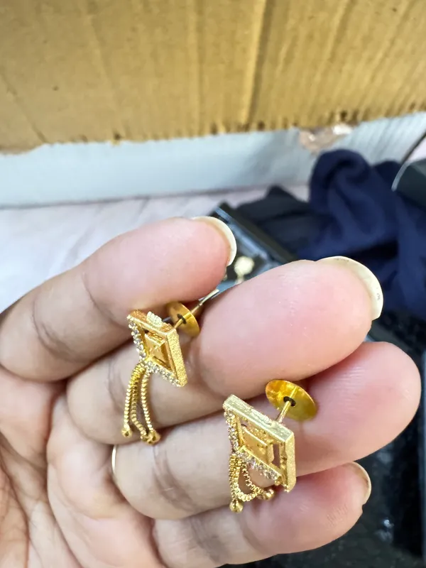Gold_Brass_Premium_Earrings_For_Women