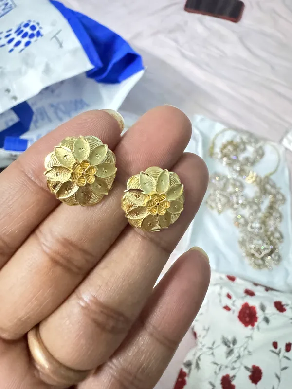 Gold_Brass_Premium_Traditional_Earrings_For_Women