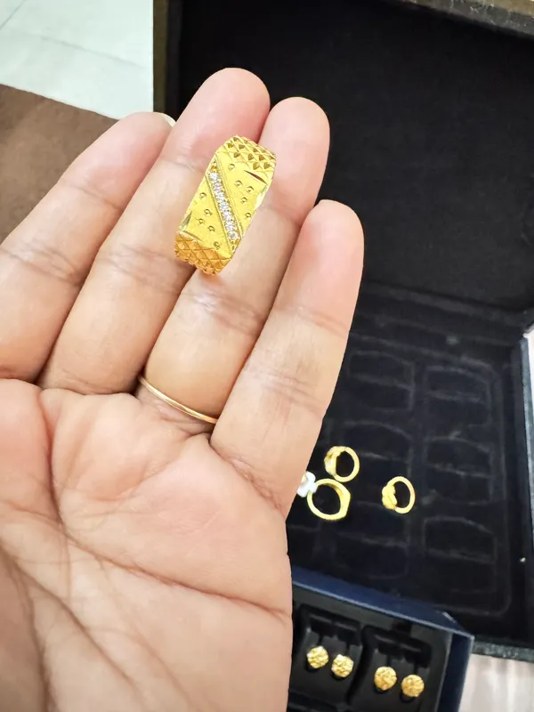 Gold_Brass_Premium_Ring_For_Women