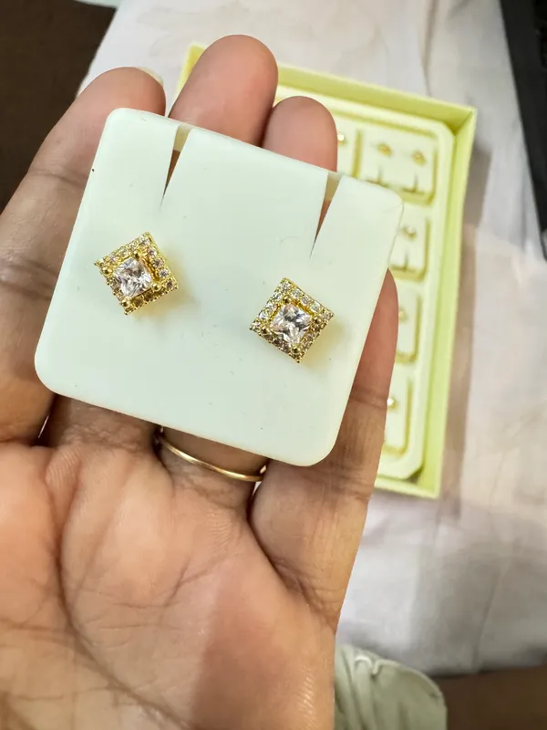 Gold_Brass_Premium_Earrings_For_Women