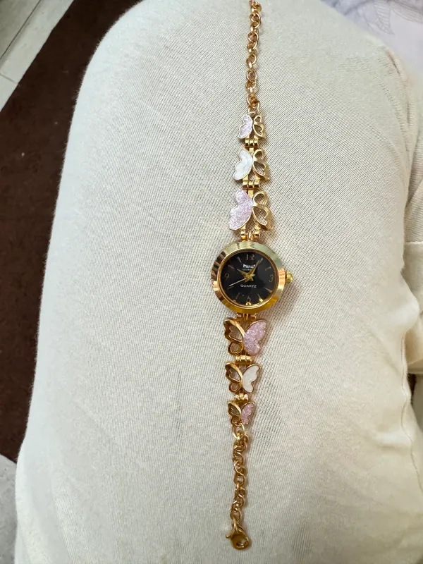 Gold_Brass_Premium_Fashion_Watch_For_Women