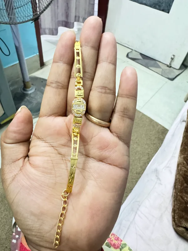 Gold_Brass_Premium_Traditional_Bracelet_For_Women