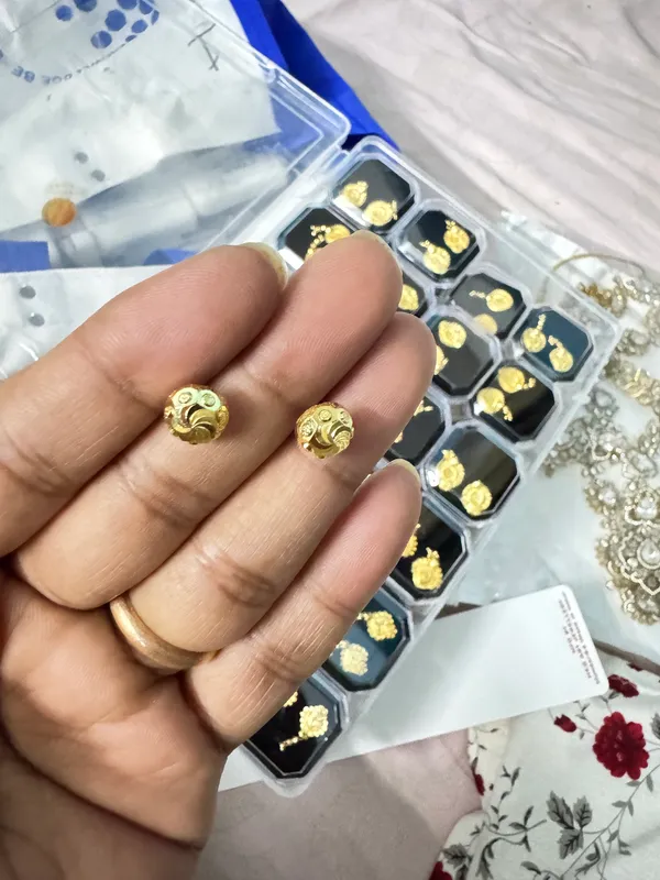 Gold_Brass_Premium_Earrings_For_Women