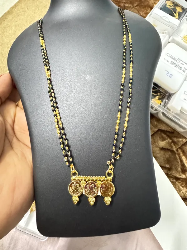 Gold_Brass_Premium_Traditional_Mangalsutra_For_Women