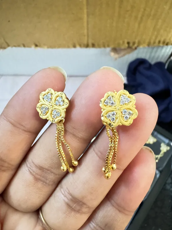 Gold_Brass_Premium_Earrings_For_Women