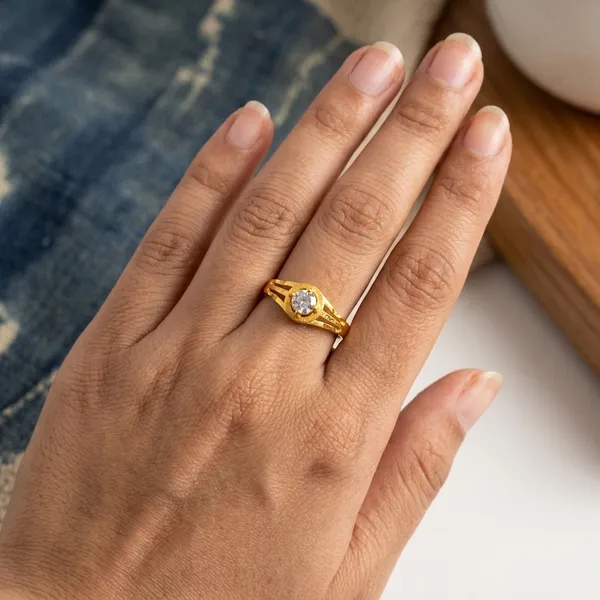 Gold_Brass_Premium_Ring_For_Women