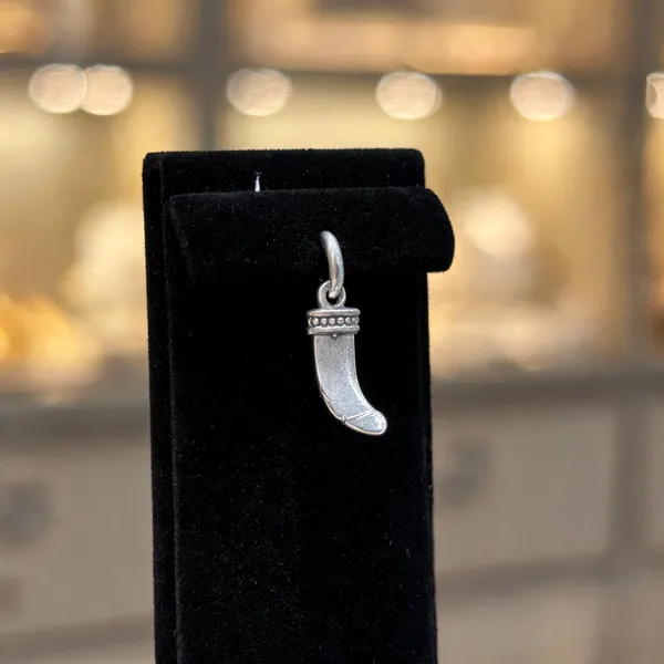 Sterling_Silver_Knife_Pendant