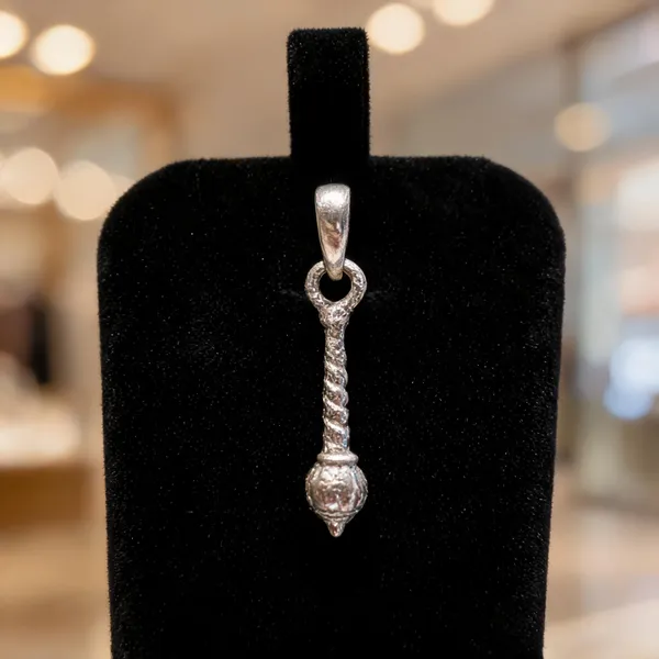 Sterling_Silver_Gada_Pendant
