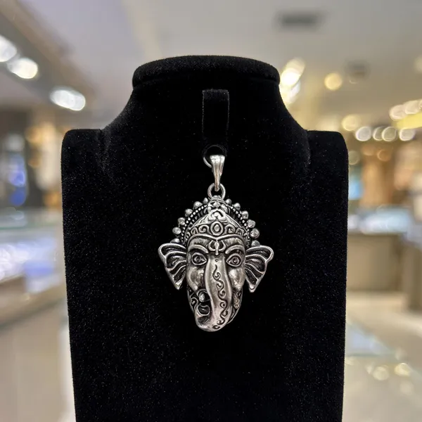 925_Sterling_Silver_Oxidised_Finish_Lord_Ganesha_Pendant