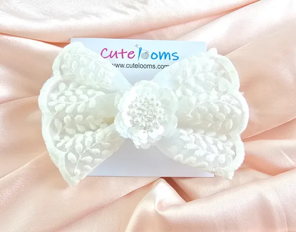 Elegant_Lace_Floral_Hair_Bow