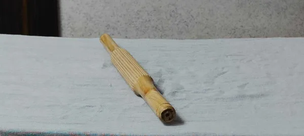 1_Pcs_Wooden_Roti_Maker_Chakla_Belan_Set_Natural_Rolling_Pin_Board