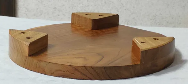 Premium_Wooden_Round_Serving_Board_Multipurpose_Kitchen_Platter_Board