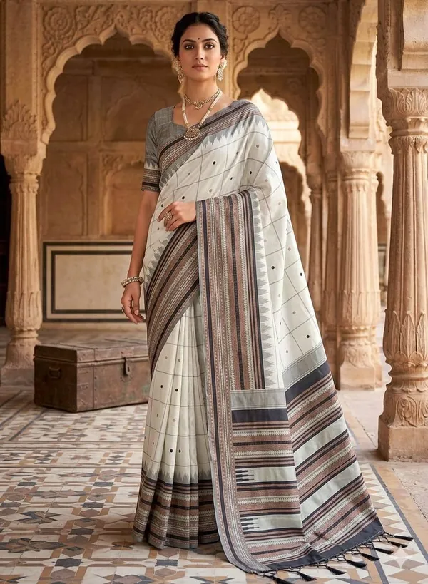 Ivory_Printed_Saree_for_Women