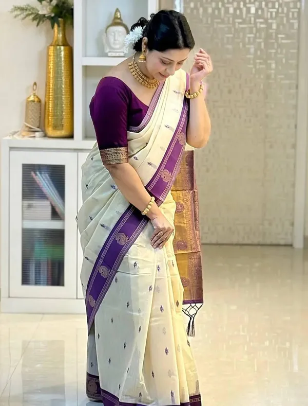 Cream_Purple_Border_Saree_for_Women