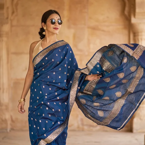 Blue_Litchi_Silk_Traditional_Saree_For_Women