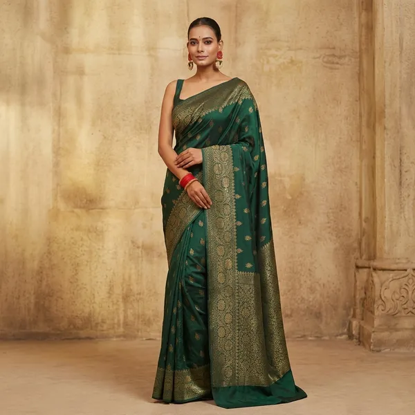 Green_Litchi_Silk_Gold_Motif_Traditional_Saree_For_Women