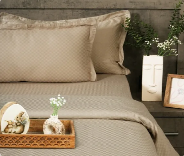 Beige_Textured_Geometric_Pattern_Bedsheet_Set