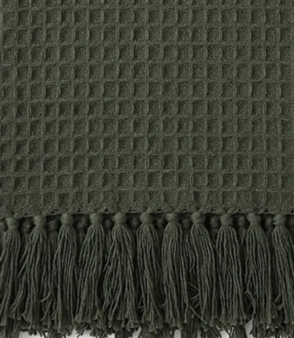 Hand_Loom_Waffle_Weave_Cotton_RC_throw_with_self_Fringes