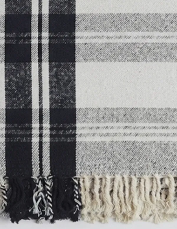 Black_Plaid_Fringed_Throw_for_Home