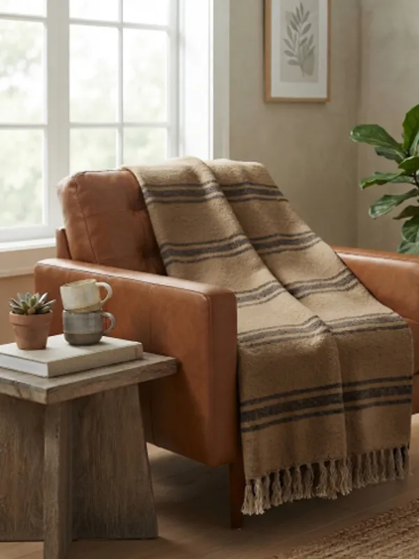 Hand_Loom_Tipped__Stripes_100%_Cotton_Throw_with_self_Fringes