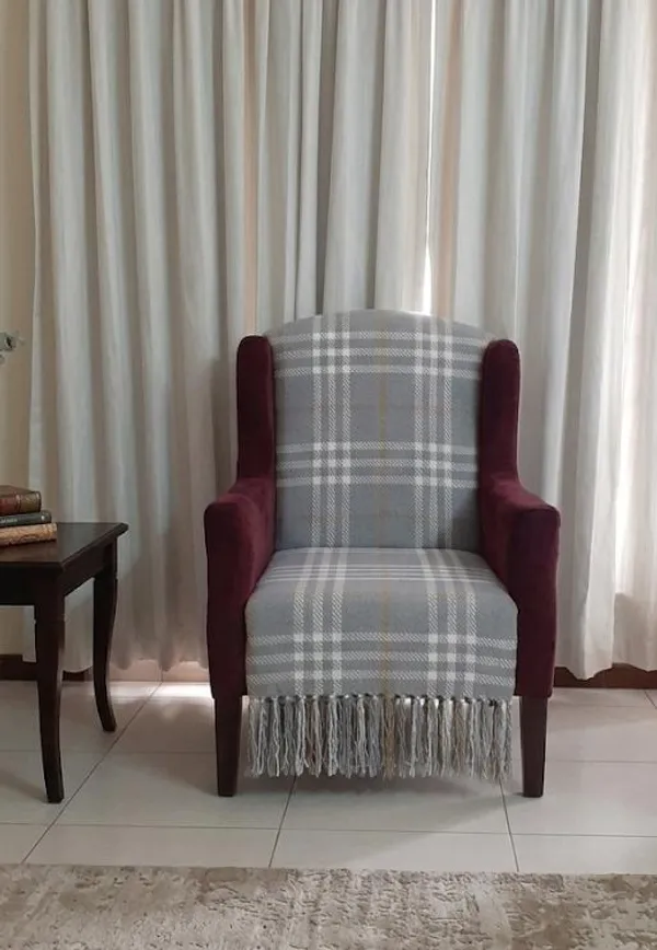 HandLoom_Plaid_100%_Pure_Cotton_Throw_with_self_fringes