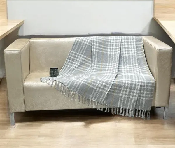 Woven_Casual_Checkered_Fringe_Throw_Blanket