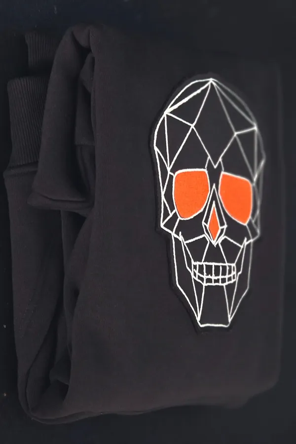 Skull_Embroidery_Sweat_Shirt