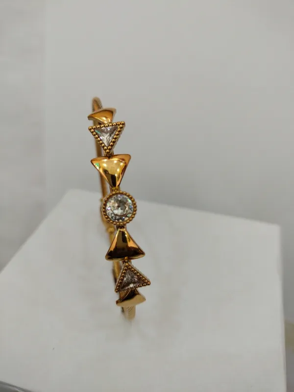 Gold-Tone_Geometric_Bangle_for_Women