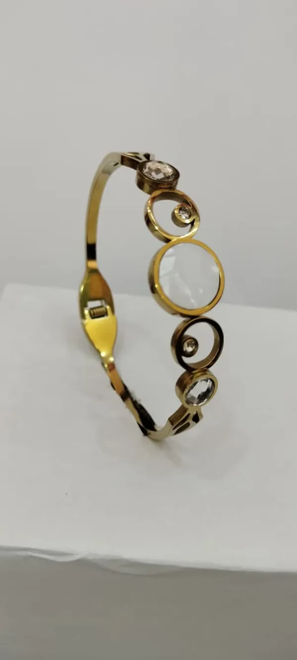 Gold_Tone_Round__Bracelet_for_Women