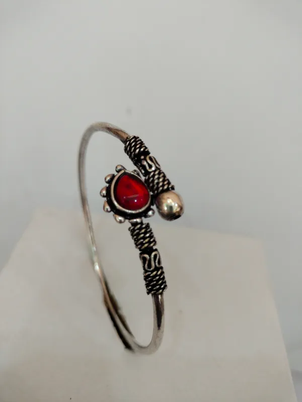 Red_Stone_Oxidised_Bangle_for_Women