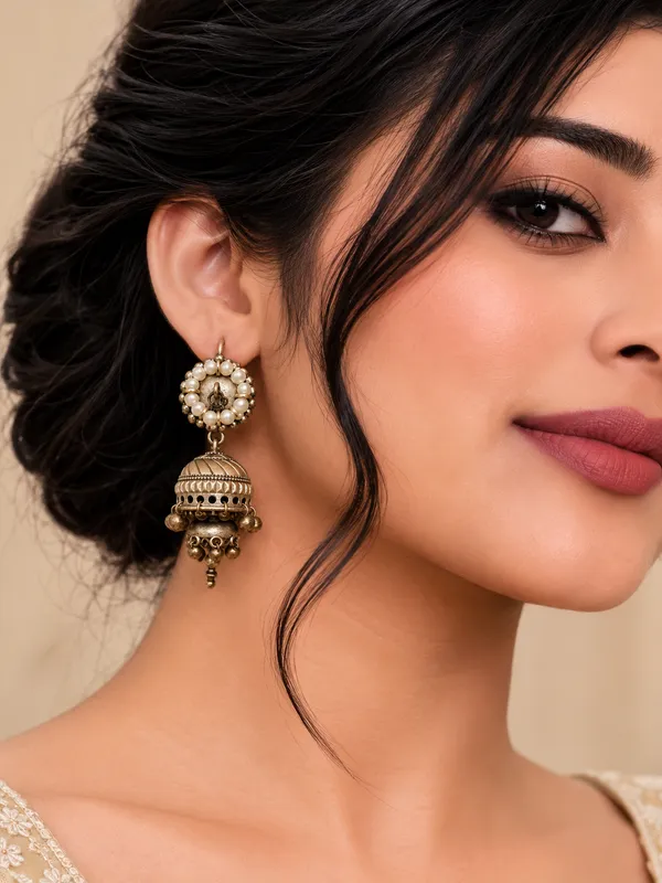 Silver_Pearl_Jhumka_Earrings_For_Women