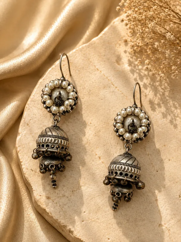 Silver_Pearl_Jhumka_Earrings_For_Women