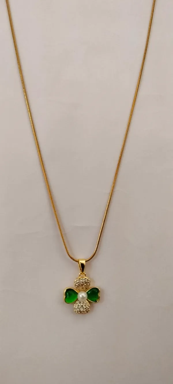 Gold_Tone_Floral_Pendant_Necklace_for_Women